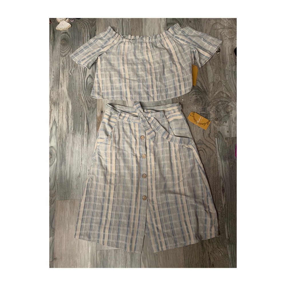Two piece light blue set